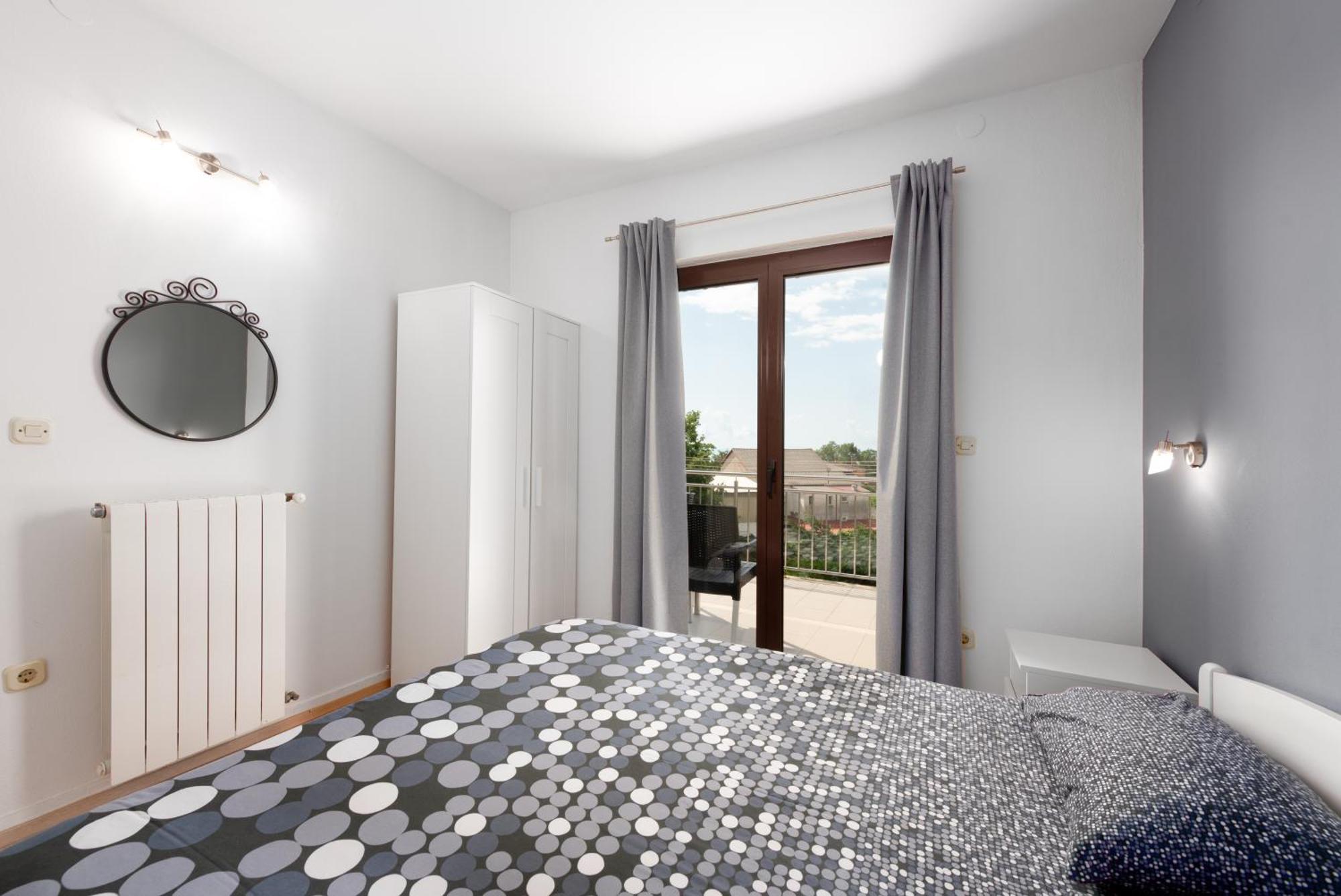 Apartments Dorijan With Pool Matulji Rom bilde